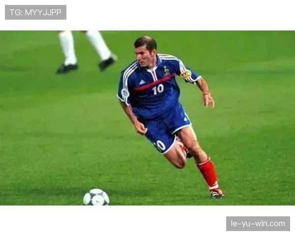 齐达内闪耀欧洲杯，传奇风采再掀绿茵热潮