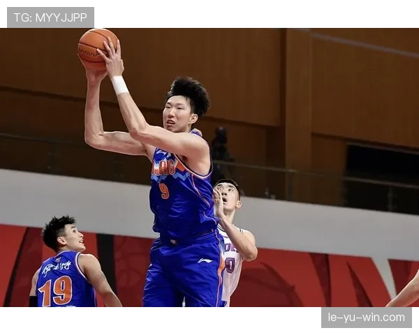 兹沃勒边路进攻强势复苏，状态回暖成战术亮点